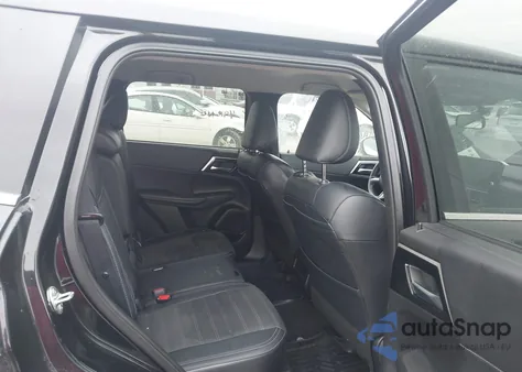 2024 Mitsubishi Outlander Se 2.5 2Wd/Se Black Edition S-Awc/Se Black Edition W/Pano Roof S-Awc z USA, uszkodzony, nr VIN JA4J3VA82RZ083012